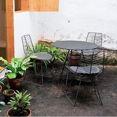 Leaf Garden Triangular Table H74